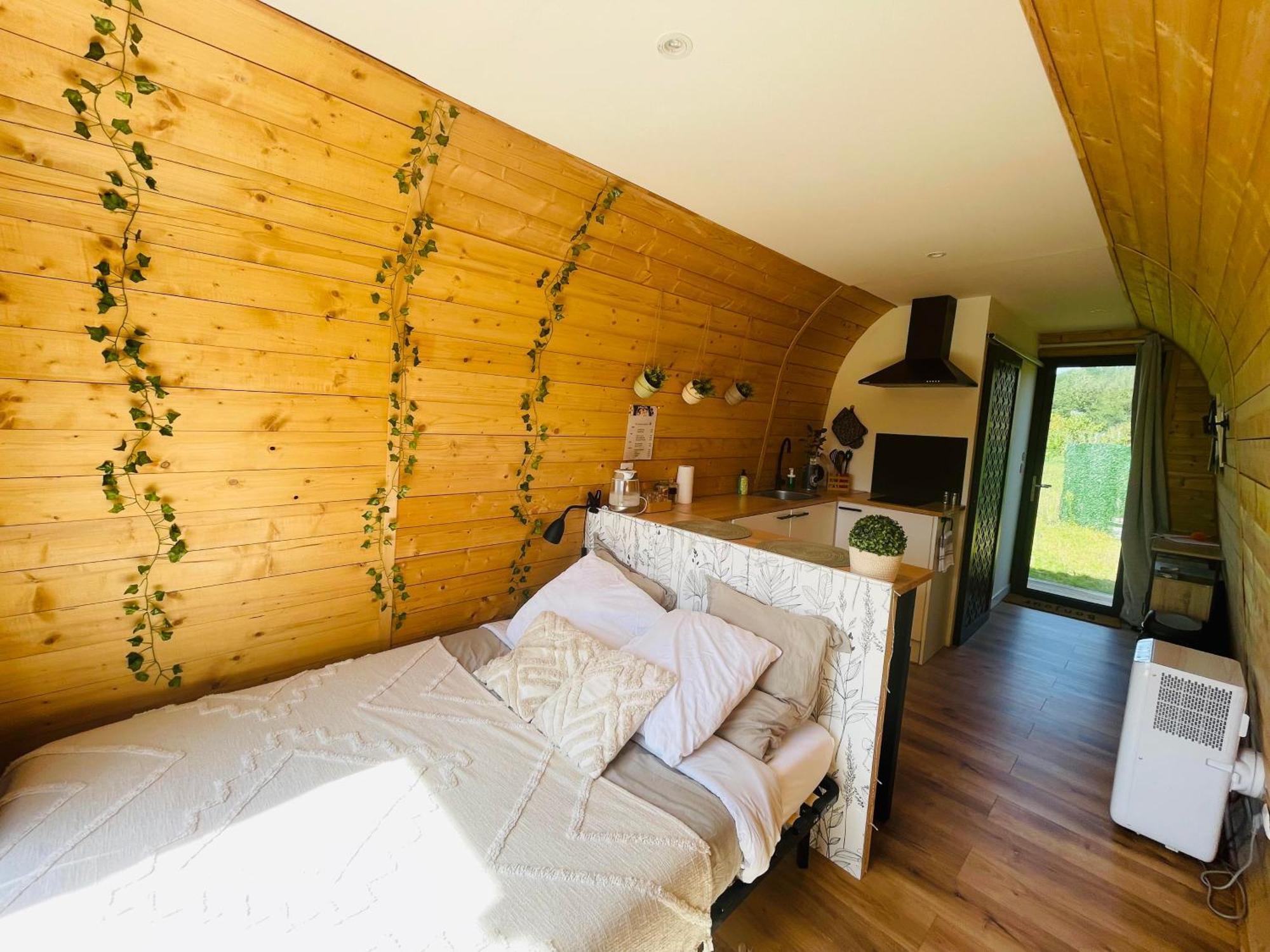 Logement Insolite : La Ruche Verte Monts-sur-Guesnes Eksteriør billede